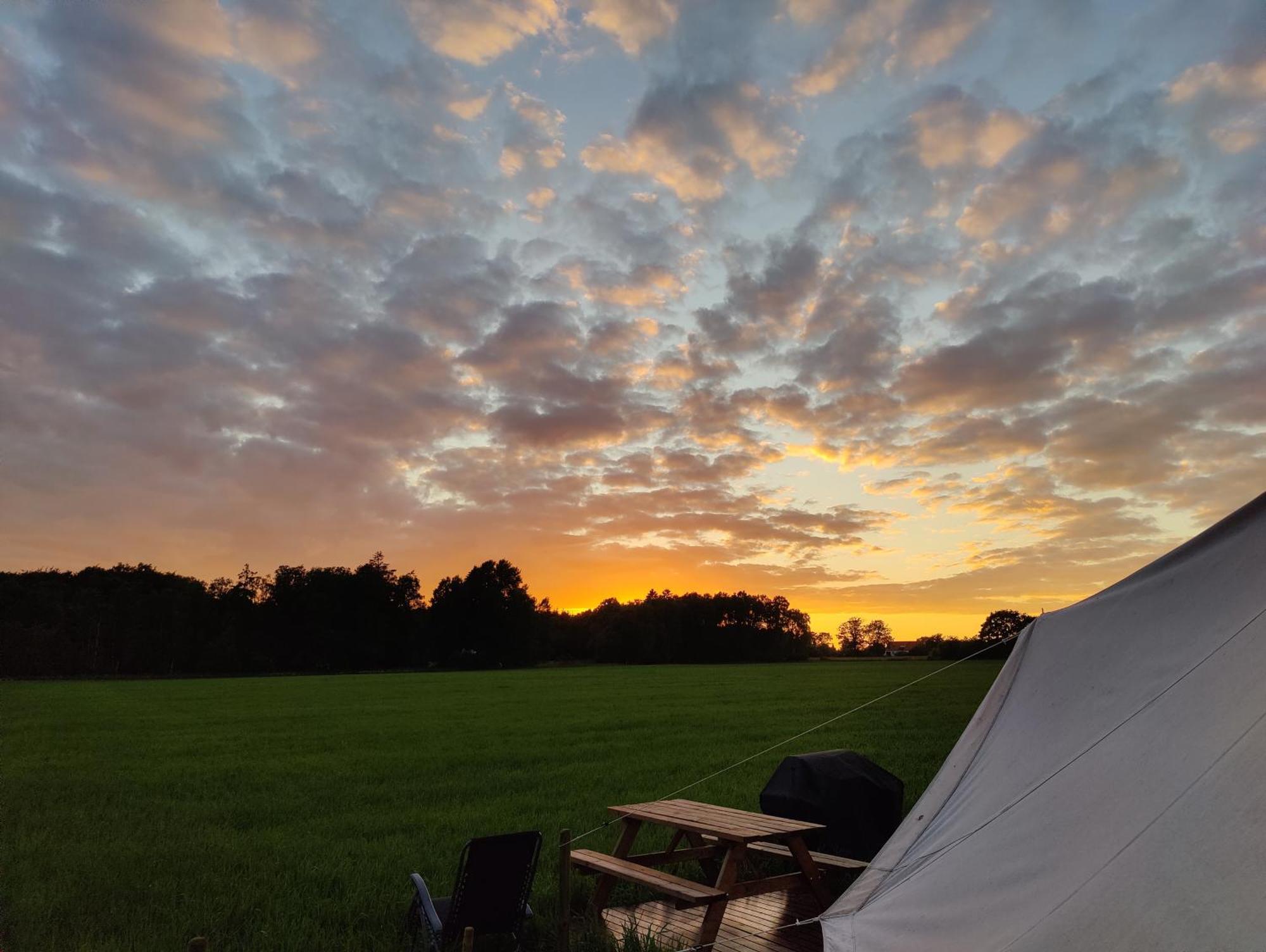 Under Canvas Bornholm Ostermarie Exteriör bild