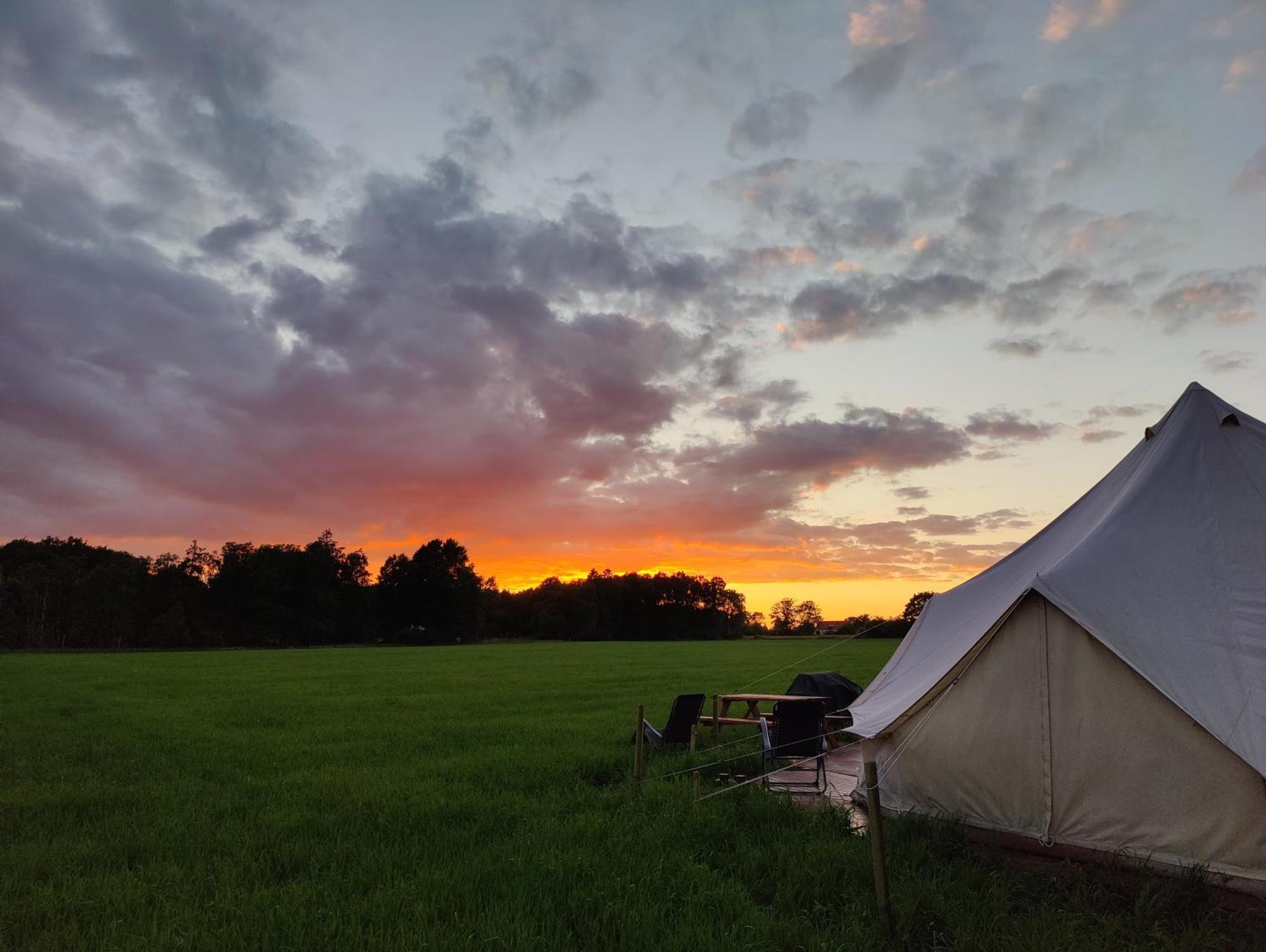 Under Canvas Bornholm Ostermarie Exteriör bild
