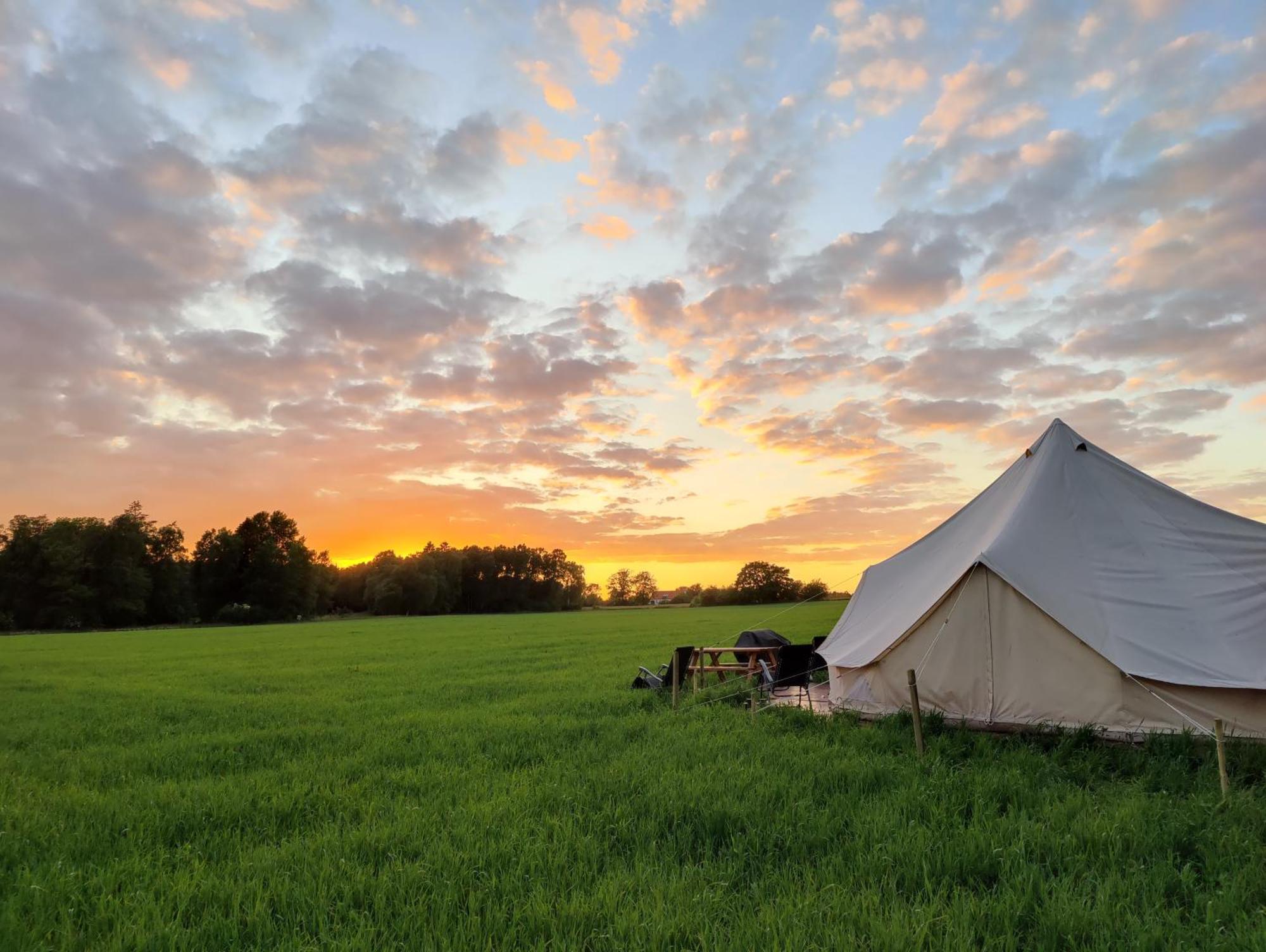 Under Canvas Bornholm Ostermarie Exteriör bild