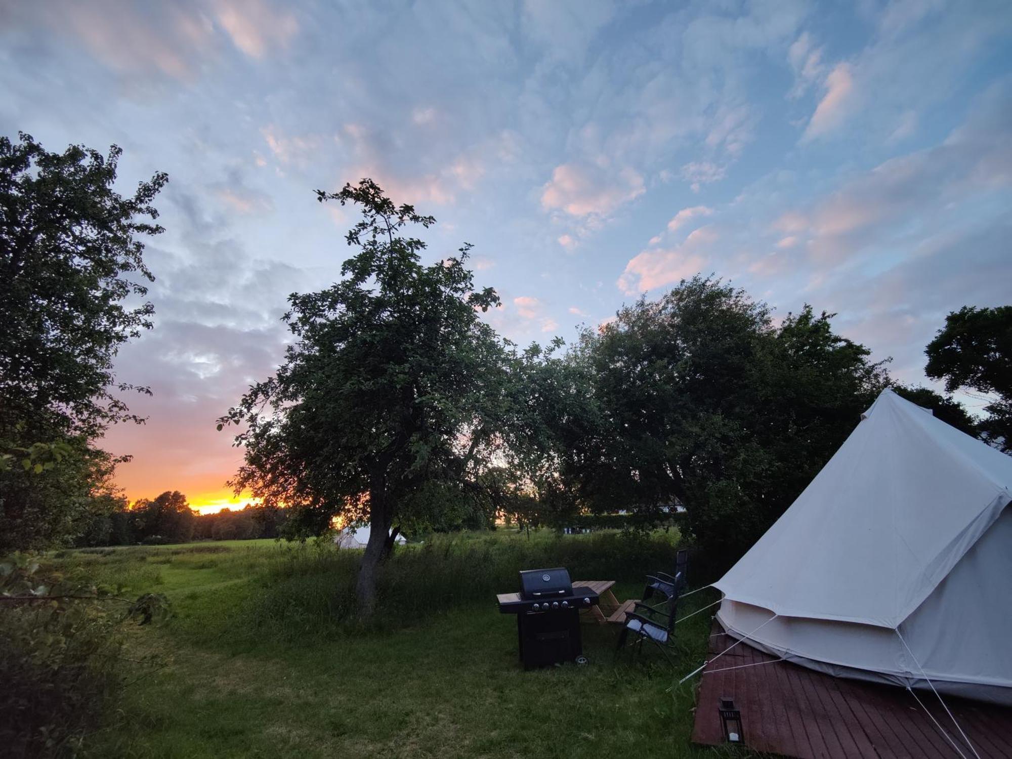 Under Canvas Bornholm Ostermarie Exteriör bild
