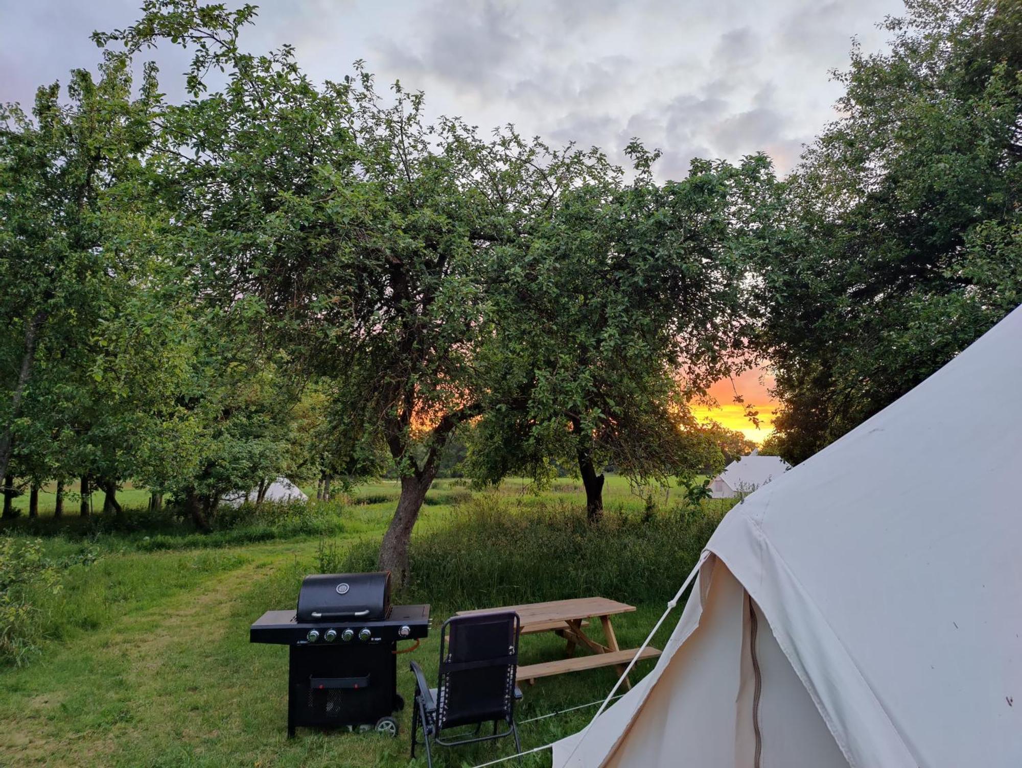 Under Canvas Bornholm Ostermarie Exteriör bild